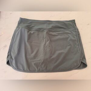 Free Fly Women’s Gray Bamboo Lined Breeze Skort Tennis Pickleball size Large